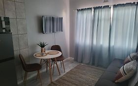No9@Mosselbay - Entire 1 Bedroom Apartment With Ocean View In Mossel Bay Central